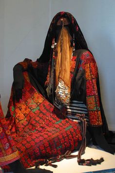 Armor Clothing, Islamic Fashion, Niqab, World Cultures, Web Hosting Services, Costume Design