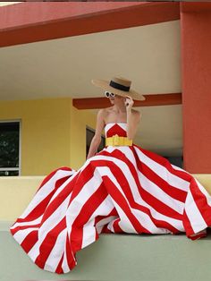 Blair Eadie, Simple Summer Dresses, Atlantic Pacific, Summer Mood, Fashion Sites, Striped Maxi, Inspiration Mode, Red And White Stripes, Summer Hats