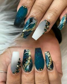 #uñasrosas #uñas #nailaddiction #nail_design #uñasacrilicas #nail_artists #nailaddict #nailartgel #uñasgel #nailstyle_official #nail_polish #nailaddicted #naildesigns #nail_art #prilaga #nailstylevideo #nailart #nailstyle💅 #nails #nailaddicts #uñasdegel #nailartlovers #uñasengel #nail #nailstyle #nailstyles #instanails French Pedicure, Coffin Nails Matte, Marble Nail Designs, Nagellack Trends, Cute Acrylic Nail Designs, Acrylic Nails Coffin Short, Summer Acrylic Nails, Acrylic Designs