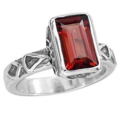 Silpada Sterling Silver And Garnet “Sunglow” Ring. Size 6. Silpada Designs Jewelry, Jewellery Business, Silpada Jewelry, 6 Rings, Setting Sun, January Birthstone, Garnet Ring, Bling Rings, Garnet Rings