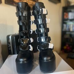 Black Man Made Materials 6" Heel 3" Platform Size 10 Bat Boots, Dolls Kill Shoes, Black Man, Moto Boots, Dolls Kill, Shoes Black, Black Shoes, Black Men, Bat