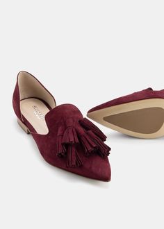 D'orsay flat with tassels in burgundy suede Elegant Suede Tassel Loafers With Flat Heel, Elegant Suede Flats For Fall, Elegant Flat Suede Tassel Loafers, Burgundy Flats For Fall, Elegant Flat Tassel Loafers, Burgundy Leather Flats For Formal Occasions, Brown Slip-on Tassel Loafers For Formal Occasions, Burgundy Leather Flats With Round Toe, Burgundy Flats