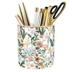 PRICES MAY VARY. 【Pen Holder for Desk Large Capacity】Ideal decorative desk decor holiday Christmas gift for girls,women. Measures 3.94" H, 3.35" W, 13 ounce weight, crafted from durable ceramic. Unique flower design decor, upgrade style, the flower print has sleek and sophisticated design which will give your table or desk such a classy touch. 【Pencil Cup for Girls Kids】This sophisticated pencil holder will be the best gift to girls, kids in your life like colleagues, friends, teachers or someon Ceramic Pencil Holder, Ceramic Pencil, Pencil Holders For Desk, Work Desk Decor, Pretty Desks, Marker Holder, Elegant Pens, Brush Holders, Pencil Organizer