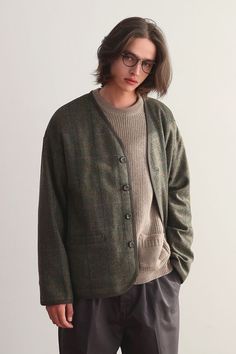 Hair And Glasses, Look Grunge, Androgynous Fashion, Men Fashion Casual Outfits, Grunge Hair, 가을 패션, Long Hair Styles Men, Mens Hairstyles, Pretty People