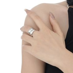 This minimalist silver glossy bump band ring is a great way to add a touch of sophistication to any outfit. It is made from high-quality silver, with an elegant glossy finish and a low-profile bump design for a modern look. Product Details Material: 925 Silver Color: 18K Gold/White Gold Plated Size: US Opening size 6.25 (adjustable size 5.5-7.5) Weight: about 7.9-8.1g SKU: AR23100716-G/AR23100716-W Product Keywords: Distorted band rings, Avante-garde rings, Unique shaped rings, vintage rings, vi Elegant White Gold Wide Band Ring For Everyday, Modern Silver Dome Ring With Open Band, Silver Dome Ring With Open Band Modern Style, Sleek Silver Rings With Polished Finish, Modern White Gold Dome Ring With Open Band, Modern White Gold Open Dome Ring, Modern Dome Ring With Open Band, Modern Silver Wide Band Ring For Everyday Wear, Modern Everyday White Gold Dome Ring