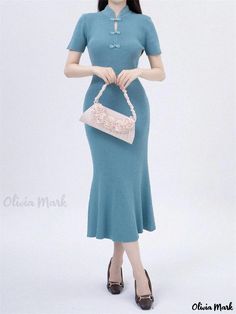 Olivia Mark - Stylish Retro Mandarin Collar Cheongsam Dress with Elegant Cut-out Design and Form-fitting Mermaid Silhouette Chinese Cheongsam Dress, Mandarin Collar Dress, Chinese Cheongsam, Tail Dress, Qipao Cheongsam, Mermaid Evening Gown, Denim Maxi Dress, Fishtail Skirt, Qipao Dress