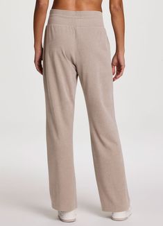 Cozy up in our ultra versatile Oliver Plush Wide Leg Pant. Super soft fabric stretches and moves with you while helping to keep you warmer without being heavy or restrictive during your workouts, hikes or lounge sessions. A wide leg design with a relaxed fit offers enhanced breathability and optimal comfort, while functional details like side pockets and a flattering wide, drawstring elastic waistband provide the functionality you're looking for in a women's sweat pant. Wide-leg Loungewear Pants With Comfort Waistband, Non-stretch Bottoms With Wide Waistband For Loungewear, Versatile Wide Leg Pull-on Sweatpants, Versatile Wide Leg Pull-on Lounge Pants, Cream Wide-leg Sweatpants With Elastic Waistband, Wide Leg Pants, Soft Fabrics, Wide Leg, Relaxed Fit