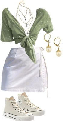 Inspirational Outfit Ideas, 70s Outfit Inspo Summer, Aesthetic Summer Fits Casual, Iconic Summer Outfits, Casual Fancy Outfits, Sage Green Clothes, Speing Outfits, Summer Girly Outfits, Cute Green Outfits