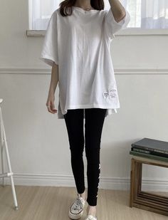 "Women's 100% cotton simple boxy long half-sleeve shirts Slight open cut at side for casual and stylish design Size One size, good for US 4-12 Length 74cm /29\" Chest width 56cm /22\" Sleeve length 36cm /14\" *Model Ht 5'6\" /168cm Fabric and Care Cotton 100% Machine washable and tumble dry Made in S Korea" Oversized Half Sleeve Spring Shirt, Cotton Batwing Sleeve T-shirt For Summer, Summer Cotton T-shirt With Batwing Sleeves, Baggy Cotton Short Sleeve Tops, Trendy Cotton Half Sleeve Tops, Oversized Half Sleeve Tops For Streetwear, Everyday Cotton Tops With 3/4 Sleeve, Casual 3/4 Sleeve Summer T-shirt, Cotton Half Sleeve Top For Streetwear