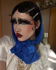 Editorial Face Photography, 1920s Avant Garde Makeup, Drag Burlesque, Drag Looks, Eccentric Makeup, 1920 Makeup, Funky Makeup, Drag Make-up, Graphic Makeup