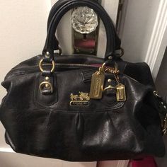 Approximately 37” Long And 20” Tall. Beautiful Bag Still In Good Condition. Birken Bag, Bags Y2k, Y2k Bags, Vintage Coach Bag, Coach Satchel, Vintage Coach Bags, Metallic Purse, Wicker Bags, 2000s Vintage