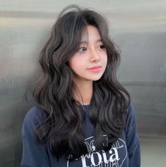 Layer Perm Hair, Korean Hair Wavy, Hair Perming Styles, Digital Perm Asian Hair, Hairstyle Curly Long Hair, Permed Wavy Hair, Korean Digital Perm Long Hair, Perm Hairstyles Black Women, Wavy Korean Hair