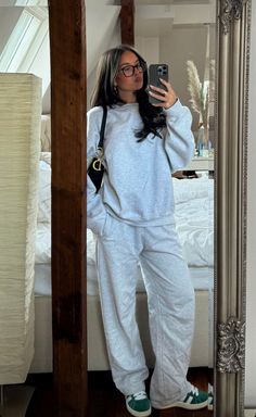 @zoeliss Elevated Comfy Outfit, Knit Trousers Outfit, Comfy Study Outfit, Leggings Comfy Outfit, Cute Airport Fits, Chill Winter Outfit, Clear Outfit, Chill Outfit Ideas, Sweats Outfits