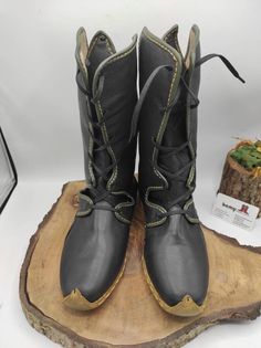 Men's Boots, Custom Boots, Gladiator Boots, Leather Boots, Handmade, Medieval Boots, Viking Boots, For Him, Flat Boots, Made To Order #HunterBoots #VikingBoots #MedievalBoots #MenBoots #GladiatorBoots #FestivalBoots #LeatherBoots #ForHim #CasualBoots #OxfordBoots Handmade Black Leather Boots, Handmade Leather Boots With Snip Toe, Traditional Black Leather Boots, Viking Leather Lace-up Boots, Viking Style Lace-up Leather Boots, Medieval Leather Shoes For Larp, Black Leather Medieval Boots, Boots Medieval, Viking Boots