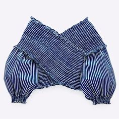 Bloggers’ Favorite. Striped Zara Nwot Stretchy Faux Wrap Crinkle Crop Top. Perfect For Spring And Summer! Size Medium. In Like New Condition With Removable Inside Tag Still Attached. Trendy Blue Smocked Top For Vacation, Chic Blue Smocked Top For Day Out, Chic Blue Smocked Top For Vacation, Trendy Blue Smocked Top With Ruffles, Cropped Top, Zara Tops, Popcorn, Bell Sleeve Top, Blue White