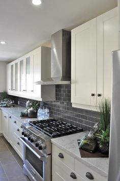 the kitchen is clean and ready to be used as an appliance for cooking