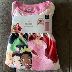 Disney Princess 2 Piece Pajama Set Nwt Size 4/5. No Returns Or Exchanges. Nightmare Before Christmas Kids, Boys Christmas Pajamas, Disney Store Toys, Christmas Pajama Party, Disney Princess Toddler, Mickey Mouse Pajamas, Star Wars Halloween, Disney Pajamas, Halloween Pajamas