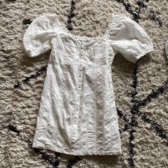 Nwt Size L About 34” (From Shoulder To Hem) 17” (Armpit To Armpit) White Short Sleeve Gap Dress, Denim Sundress, Boho Fits, Pink And White Dress, Long Sleeve Velvet Dress, Womens Shift Dresses, Gap Dress, Aline Dress, Cap Dress