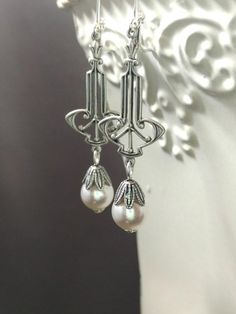 1920s Wedding Earrings - Art Deco Bridal Jewelry - White Pearl Earrings - Reproduction Jewelry - Vin Vintage Nickel-free Pearl Earrings For Gift, Nickel-free Vintage Pearl Earrings As Gift, Vintage Silver Pearl Earrings For Formal Occasions, Vintage Metal Pearl Earrings For Gift, Vintage Metal Pearl Earrings As Gift, Vintage Dangle Pearl Earrings For Pierced Ears, Victorian Silver Pearl Drop Earrings, Antique Silver Jewelry With Pearl Drop, Antique Silver Earrings With Vintage Charm