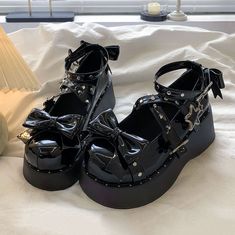 Fabric Material: PuColor: BlackHeels Height: 7cm/2.76" Gothic Shoes, Platform Heels Boots, Black Chunky Heels, Shoes Outfit Fashion, New Metal, Aesthetic Shoes, Leather High Heels, Shoes Woman, Pretty Shoes