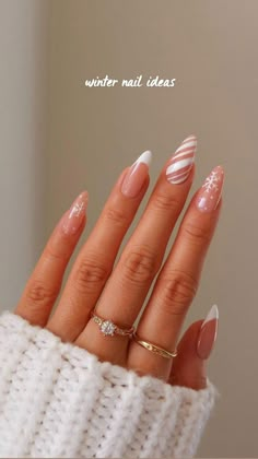 Cute Basic Christmas Nails, Christmas Basic Nails, Christmas And New Years Nail Ideas, Jolly Af, Colorful Nails, Christmas Event, Grunge Nails