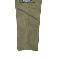 Functional and fashionable is the key for these chef's pants. Made from durable fabric to provide maximum comfort, featuring multi pockets in Cargo Pants style and a string loop designed for key chains. - Elasticized Drawstring waist and relax fit provide best mobility and comfort. - 2 very useful pockets on both thighs in addition to 2 each in the side and back. - String loop for keychains. - Machine washable 65% Polyester, 35% cotton twill. (recommend a test wash before use) - Made in China Si Cookman Chef Pants, Casual Work Clothes, Cargo Pants Style, Chef Pants, Cargo Khaki, Pants Cargo, Pants Style, A Chef, Work Clothes