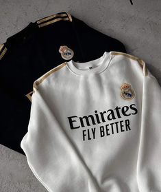 Real Madrid T Shirt, Madrid Outfits, Real Madrid Shirt, Soccer Outfits, Smink Inspiration, Stylish Hoodies, Jersey Outfit, كريستيانو رونالدو, Football Outfits