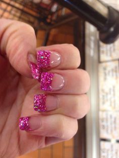 Cool sparkly French tip nails Glitter French Tips With Design, 2000s French Tip Nails Short, French Colored Tips Nails, Glitter French Tips Acrylics, Short Glitter French Tip Nails, Glittery French Tip Nails, Pink Glitter French Tip Nails, Sparkly French Tip Nails, Anytime Nails