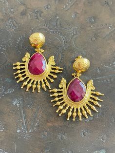 Turkish Earrings, Gold Jewellry, Earring Gift, Statement Earring, Star Ruby, Ruby Earrings, Earrings Statement, Earrings Gold, Gemstone Earrings