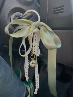 tinker bell aesthetic ll pixie hollow Keys To New Car Aesthetic, Cute Decorated Car Interior, Sage Green Car Accessories, Green Car Decor, Tinker Bell Aesthetic, Aesthetic Car Keys, Aesthetic Keys, Green Car Accessories