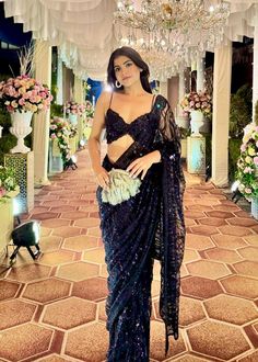 Black Embroidered Saree Set Mahima Mahajan - Fabilicious Fashion Trendy Fancy Sarees, Cocktail Party Outfit Indian Saree, Sarees For Night Wedding, Black Net Saree Blouse Designs, Black Embroidery Saree, Saree 2024 Trend, Black Saree Blouse Ideas, Blouse With Net Saree, Cocktail Saree Look