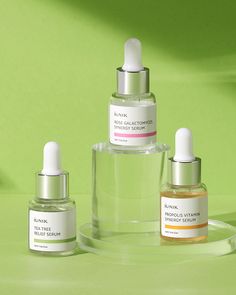 For many, building and refining your K-beauty routine boils down to trial and error. Start smart with this iUNIK serum trial kit featuring 3 of their most popular serums. Designed to be non-irritating, with simple, natural ingredients and unique formulations. Details Skin Solutions: 70% propolis and 12% vitamin tree fruit extract nourish and revitalize for brighter skin. 67% tea tree water and 19.5% centella extract care sensitive skin and the appearacne of blemishes. 50% galactomyces ferment fi K Beauty Routine, Skin Care Quiz, Brighter Skin, Fruit Water, Trial And Error, Licorice Root Extract, Facial Moisturizers, Facial Mist, Licorice Root