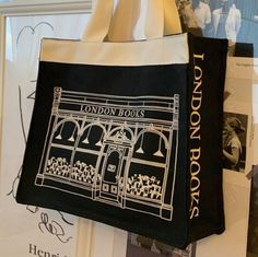 London Books Book Store Canvas Tote with Zip & Zipped Inner Pocket London Books - Bags for Women - Shopping Bag - Reusable Bag - Large Shopping Bag - Large Tote - Shoulder Bags - School Bag - Book Bag - Aesthetic book bag - Tote bag aesthetic - Book Aesthetic - Gifts for Book Lovers - Book lovers - Tote with zip - Tote with pocket Design Significance: inspired by Daunt Books in Marylebone, London.  London has long been a destination for writers, poets, and authors from all over the world. From the time of William Shakespeare in the 16th century to the present day, London has been a hub for literary culture. The early 19th century saw a surge of writers and poets who called London home. These included Charles Dickens, John Keats, and Lord Byron, all of whom made their mark on the literary w Bookish Rectangular Bag For Daily Use, Rectangular Canvas Bag With Bookish Style, Bookish Rectangular Canvas Bag, Literary Style Letter Print Bag, Design Totebag Aesthetic, Daunt Books Tote, Book Bag Aesthetic, Daunt Books, Store Aesthetic