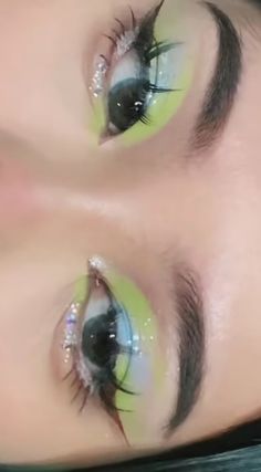 Douyin Makeup, Maximalism, Everyday Makeup, Makeup Inspo, Maquillaje De Ojos, Makeup Ideas, Ups, Makeup Looks, Eye Makeup