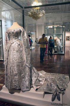 Alexandra Feodorovna Dress, Tsarina Alexandra, Court Gown, Empress Alexandra Feodorovna, Court Attire, Empress Alexandra, Russian Dress, Historical Gowns, Alexandra Feodorovna