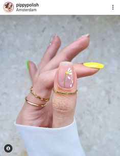 Margarita Nails, Nail Polish Ideas Easy, Minimal Nails Art, Nail Trend, Subtle Nails, Daisy Nails, Modern Nails, Nails Only