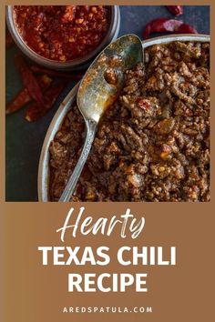 Looking for a filling, slow-cooked meal? This Texas chili recipe will warm you up with its rich, spicy flavors. The beef, beans, and blend of spices create a bold dish that is both hearty and satisfying, perfect for any cold evening. Texas Chili Recipe Award Winning, Chili Recipe Award Winning, Unique Chili Recipe, Texas Red Chili, Unique Chili, Unique Chili Recipes, Texas Chili Recipe, Green Chili Recipes