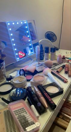 Room Makeup, Makeup Beauty Room, Makeup Collection Goals, Inspo Makeup, Makeup Drawer Organization, Makeup Drawer, Makeup Is Life, Victoria Secret Makeup, Makeup Tut