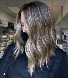 Full Foliage Hair, Reverse Balayage Brunette, Balayage Tones, Hair Inspiration Brunette, Babylights Hair, Reverse Balayage, Side Bangs Hairstyles