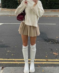 Rok Outfit, Neue Outfits, Paris Outfits, White Boots