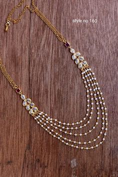 Gold Pearl Jewelry, Pearl Jewelry Design, Beautiful Gold Necklaces, Gold Chain Design, Pearl Necklace Designs, Indian Jewelry Sets, Bangles Jewelry Designs