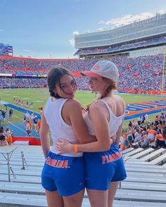 UNIVERSITY OF FLORIDA CUTE GAMEDAY APPAREL Florida Gameday Outfit, Uf Panhellenic Recruitment Outfits, Gator Gameday Outfit, University Of Florida Gameday Outfit, Florida Gators Gameday Outfits, Umiami Tailgate