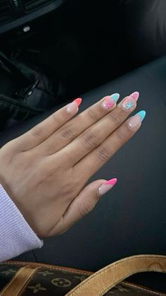 Starfish Nail Ideas, Starfish Acrylic Nails, Senior Pic Nails, Summer Nails Starfish, Different Nail Designs On Each Nail, Cute Birthday Nail Ideas, Preppy Nails Summer, Nails With Starfish, Preppy Acrylic Nails