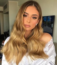 Blonde Selfies, Pure Beauty, Aesthetic Hair, How To Make Hair, Balayage Hair, Hair Looks, Hair Inspo, Brown Hair, Balayage