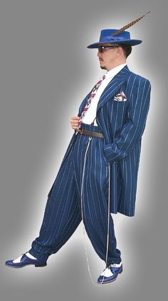 Zoot Suit Wedding Dresses | Majority of Two: Killer Fashions...! Zoot Suiters, Zoot Suit Wedding, Mens High Fashion, White Fedora, Peg Trousers, Chicana Style, Zoot Suit, Linen Suits, Green Suit