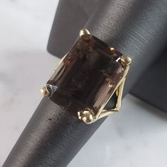 A Womens Vintage Estate 14k Gold Ring With What Appears To Be A Smoky Quartz Stone. Ring Is A Size 7.75 And Weighs 6.6g. The Width Of The Ring Is About 5/8". Ring Is Marked On The Inside Of The Band. The Ring Makes A Beautiful Gift For That Someone Special. Any Other Questions, Please Ask. Be Sure To Check Out Some Of My Other Great Items Up For Sale. Thank You Smoky Quartz Ring, Ring Pictures, 14k Gold Ring, Quartz Ring, Multi Stone Ring, New People, Quartz Stone, Smoky Quartz, Stone Ring