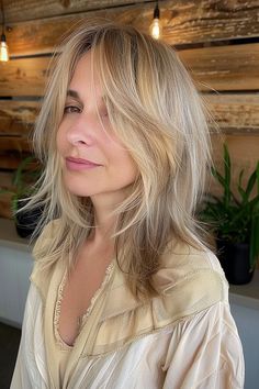 Flattering Layered Haircuts for Fine Hair Layered Haircuts For Fine Hair, Feathered Shag, Add Volume To Fine Hair, Fine Hair Cuts, Long Fine Hair, Layered Pixie Cut, Medium To Long Hair, Layered Pixie