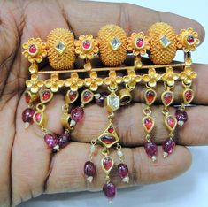 Vintage 22 K solid gold & genuine Diamond Polki, Ruby set Pendant necklace. Great piece in very good condition. size-6.5/7 cm, weight-38.100 grams. Material-22 K solid gold guaranteed. Antique Kundan Jewelry In Yellow Gold, Antique 22k Gold Pendant Jewelry, Festive Antique Yellow Gold Jewelry, Antique 22k Gold Heavy Jewelry, Hand Set Yellow Gold Kundan Pendant Necklace, Yellow Gold Ruby Kundan Necklace For Celebrations, Gold Kundan Necklace For Anniversary, Handmade, Yellow Gold Kundan Necklace With Ruby For Celebration, Antique Temple Necklace With 17 Jewels As Gift