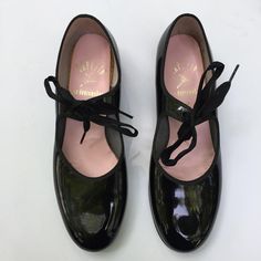 Gently worn black patent Capezio tap shoes size 8M. Great condition measurements 10 long 3.5 wide All sales final. Formal Dance Shoes With Rubber Sole And Round Toe, Formal Slip-on Dance Shoes With Rubber Sole, Formal Spring Dance Shoes With Round Toe, Formal Leather Lace-up Dance Shoes, Leather Dance Shoes With Round Toe For Evening, Spring Dance Shoes With Leather Sole And Round Toe, Evening Leather Dance Shoes With Round Toe, Leather Dance Shoes With Rubber Heel Cap, Patent Leather Court Shoes With Leather Sole