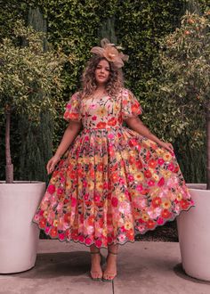 Garden Party Attire, Garden Party Outfit, Quince Dress, Royal Dresses, Garden Party Dress, Party Inspo, Garden Dress, Bold Floral Print, Gardening Outfit